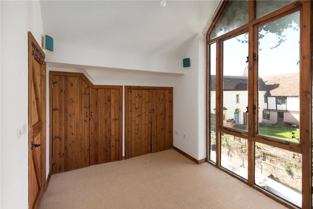 End terrace house for sale in Best Lane, Canterbury