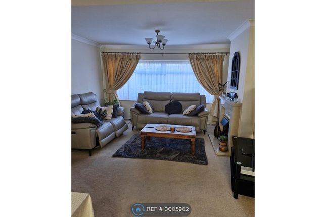 Emerald Road, Luton photo 4