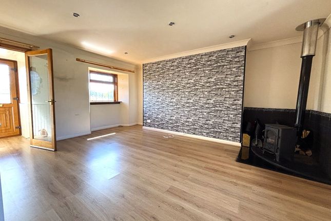 3 Garland Cottages, Dunfermline photo 3