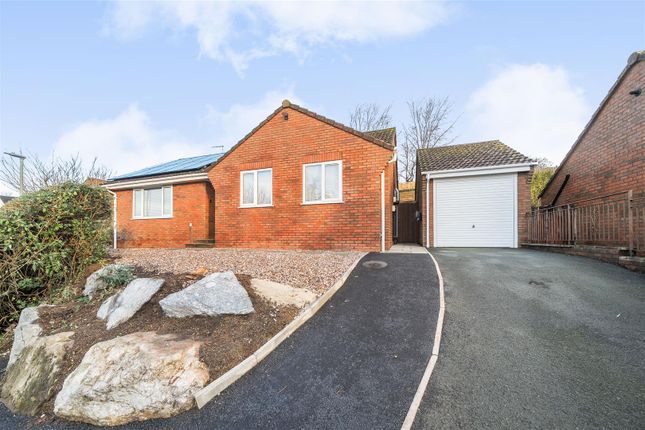 31, New Meadow, Ivybridge photo 2