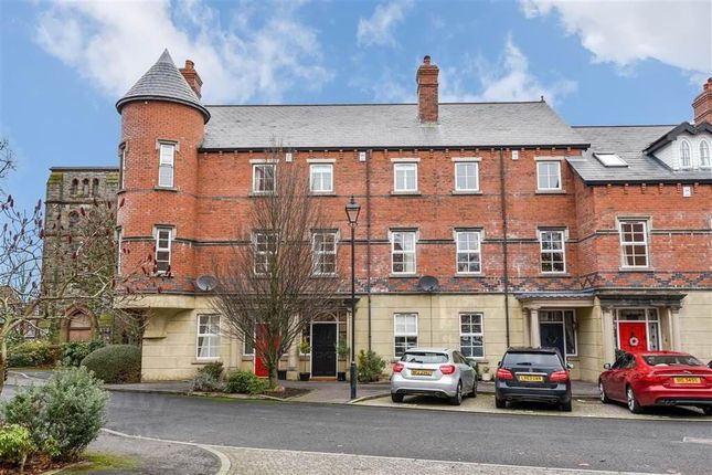 Thumbnail Town house to rent in Bell Towers, Belfast