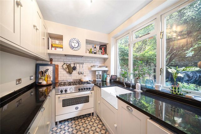 Flat 1, 70-72, Gloucester Avenue, London photo 4