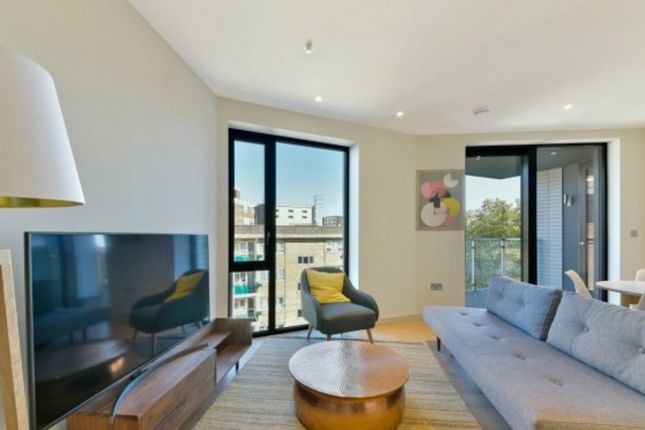 Thumbnail Flat to rent in Ebury Place, Victoria