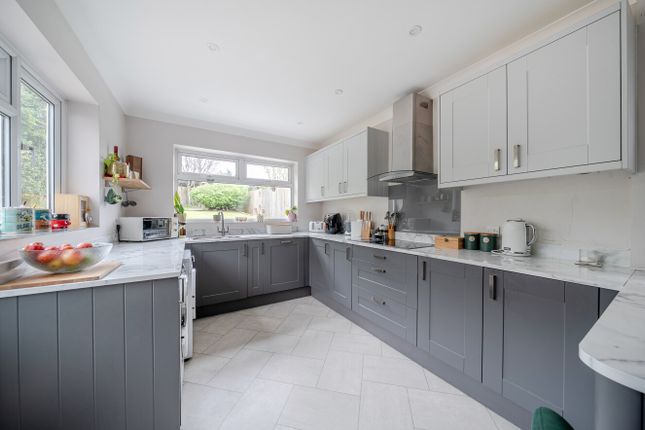34, Maytree Avenue, Worthing photo 4