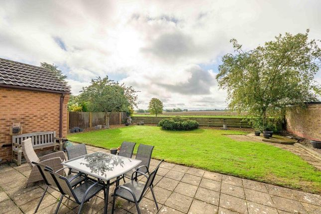 3, Lakeside Close, Wisbech photo 4