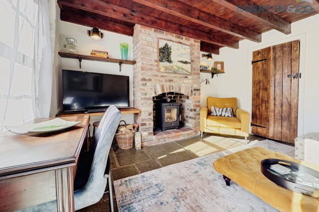 Lapwing Cottage, The Green, Gainsborough, , photo 3