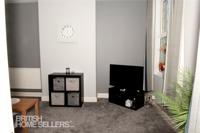 19, Leadwell Lane, Leeds photo 4