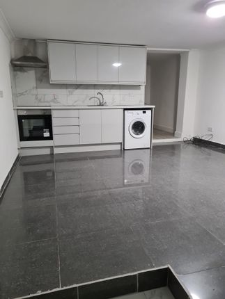 852b, Oxford Road, Reading photo 3