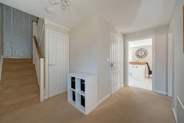 11, Henwood Grove, Clanfield photo 4