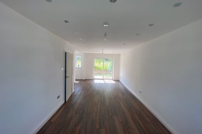 166, Cherry Orchard Road, Birmingham photo 3