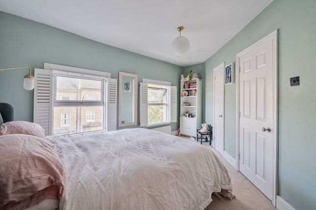 9B, Rommany Road, London photo 4