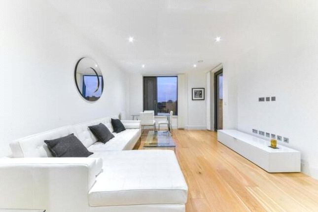 Flat 14,, Hardy Mansions, London photo 2