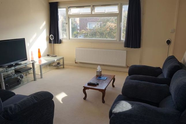 27, Lyme Farm Road, London photo 3