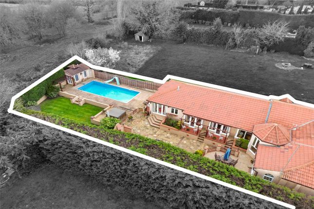 35a,, The Drive, Ickenham photo 4