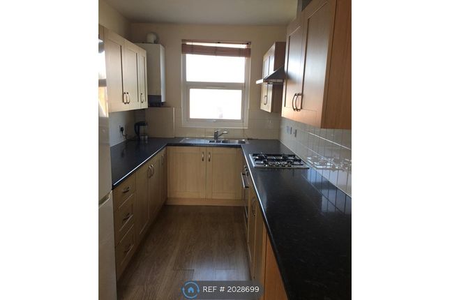 Thumbnail Flat to rent in High Street, Flintshire