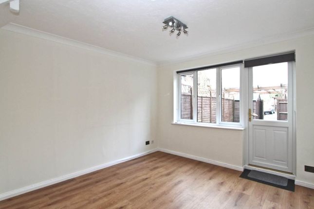 47 Hay Leaze, Bristol photo 2