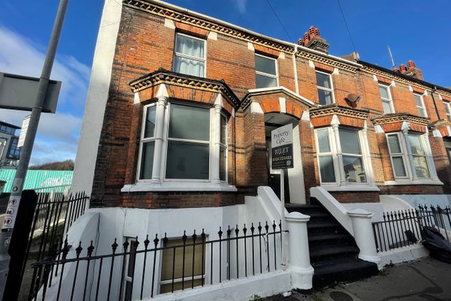 Thumbnail Room to rent in 28 Devonshire Road, Hastings