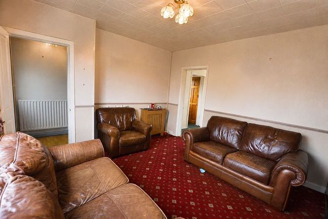 13, Ashwood Avenue, Warrington photo 4