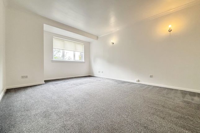 Park View, Strathaven, ML10 6NW, Strathaven photo 3