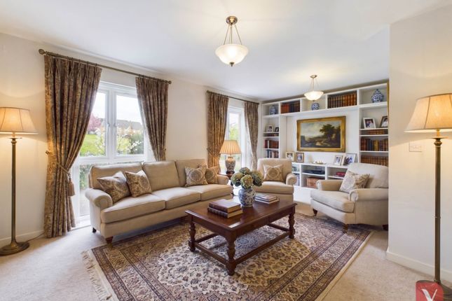 5, Challney Gardens, Luton photo 2