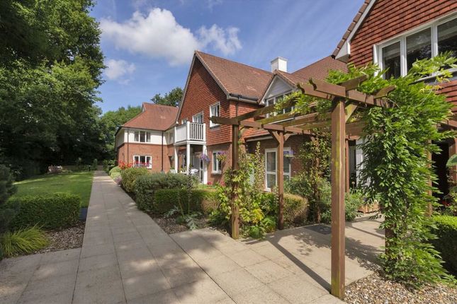 3-bed house on 20, Rookery Court, Tonbridge, £300,000