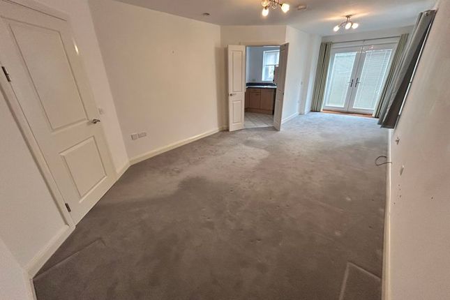Apt 3 Adlington House, Abbey Road, Colwyn Bay photo 2