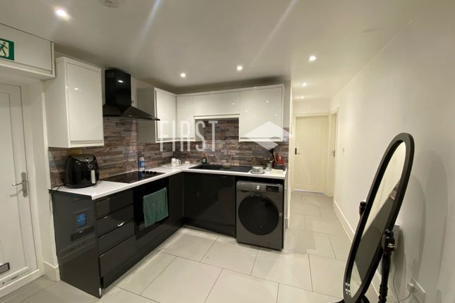 23, Mill Hill Lane, Leicester photo 2