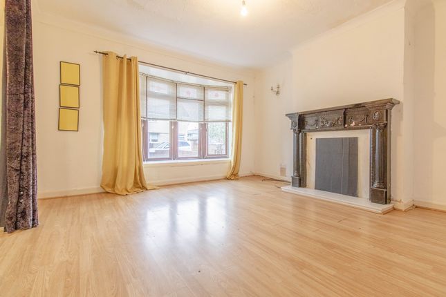 8 Harthill Road, Bathgate photo 3