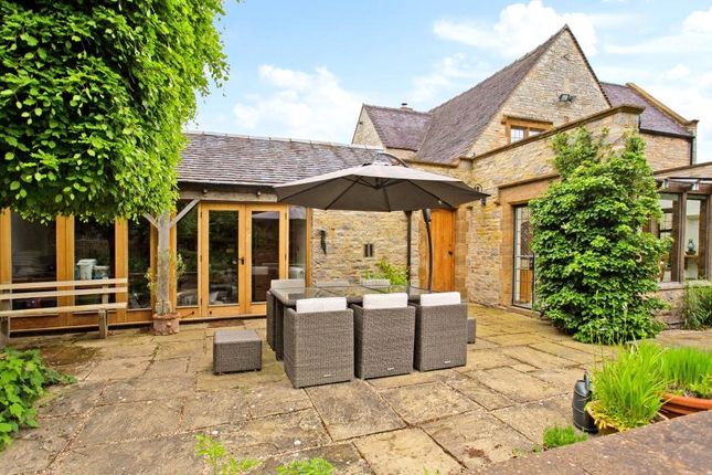 Terraced house to rent in Dorsington, Stratford-Upon-Avon, Warwickshire