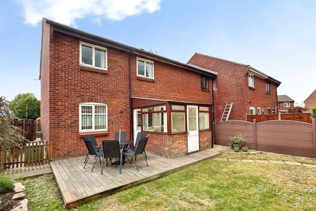 23, Phipps Close, Westbury photo 2