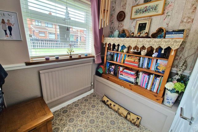 27, MAES YR HAF, NORTH CORNELLY photo 3