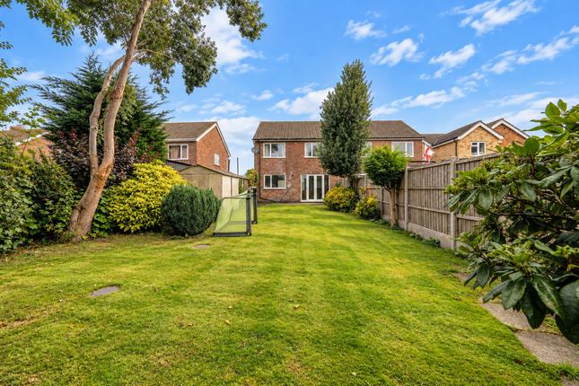44 Peters Avenue, Leicester photo 2