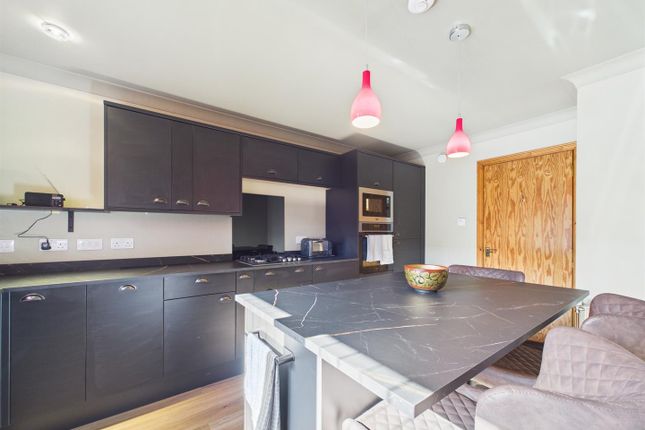 5, Manor Court, Blairgowrie photo 2