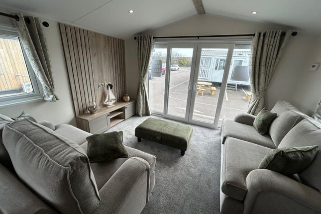 2-bed caravan on New Beach Holiday Park, Dymchurch, £59,995