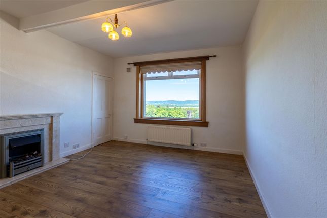 13, Woodriffe, Cupar photo 4
