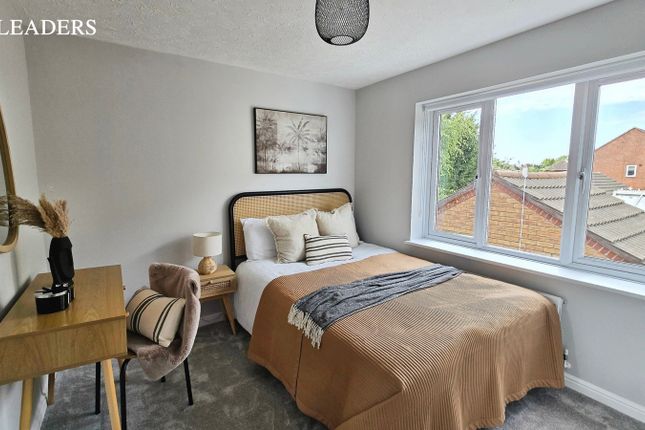 11, Beach Close, Worcestershire photo 2