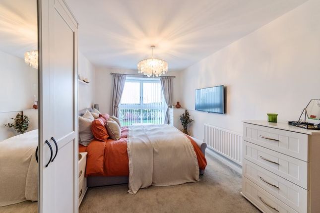 Flat for sale in Coopers Green Lane, Hatfield