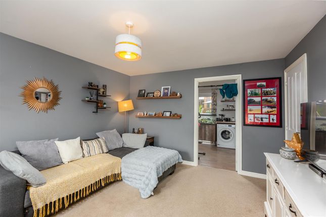 29, Heol Waungron, Kidwelly photo 4