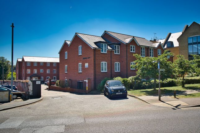 Thumbnail Property for sale in Whitings Court, Paynes Park, Hitchin