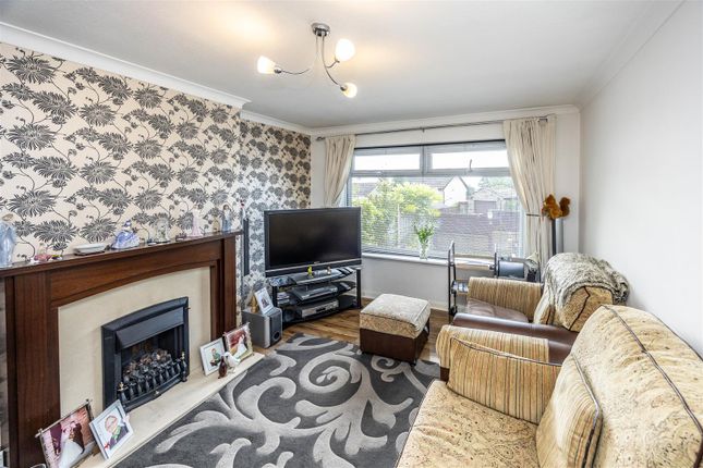 39, Pot House Road, Bradford photo 5