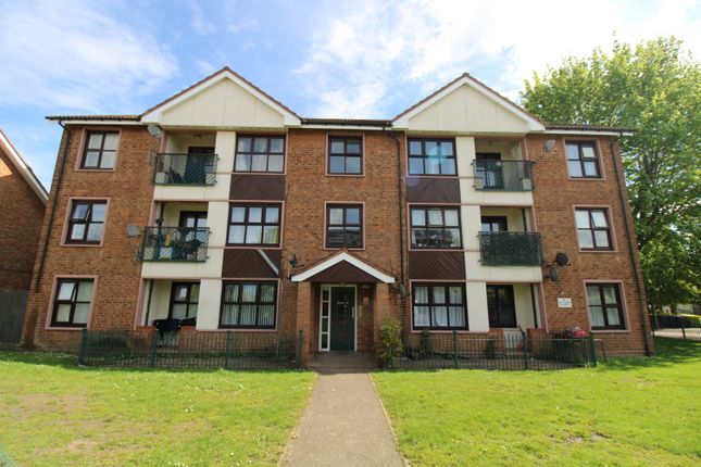 Flat for sale in Kempson Road, Hodge Hill, Birmingham