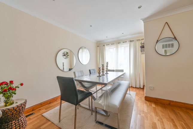 Thumbnail Terraced house for sale in Knoll Crescent, Northwood