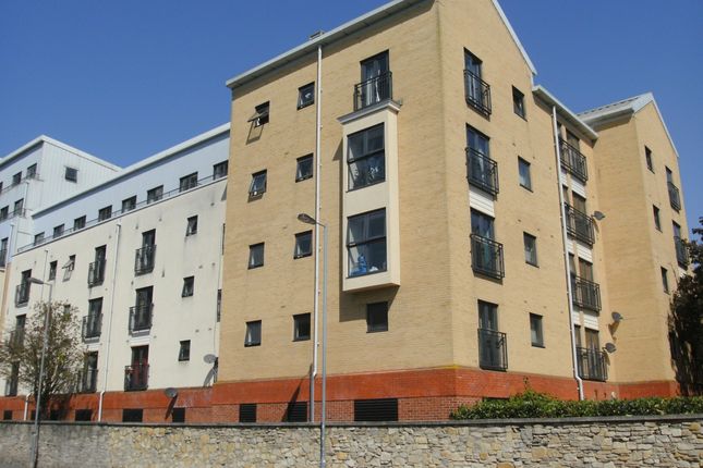 Flat for sale in White Star Place, Southampton