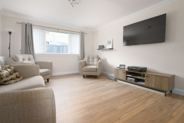 8, Husband Place, Dunfermline photo 2