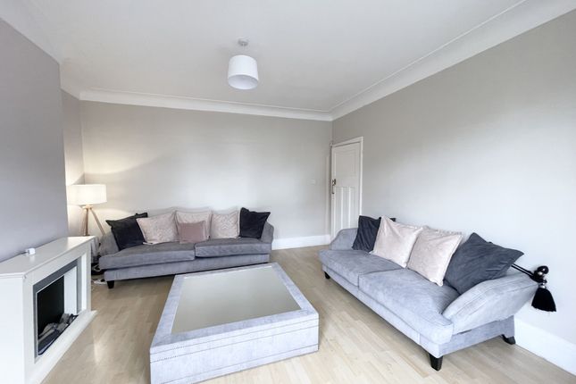 129, Warley Road, Blackpool photo 4
