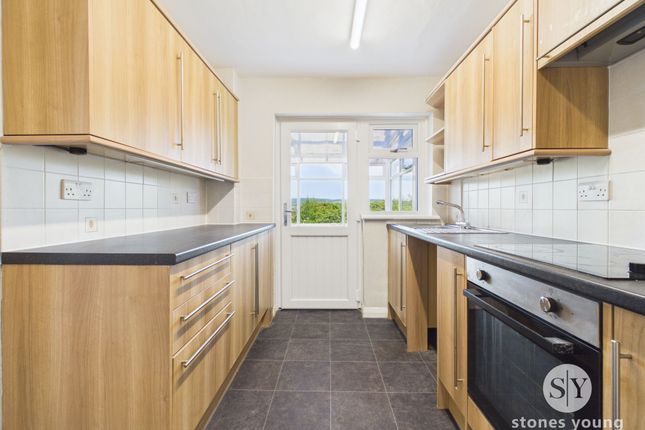 52 Bushburn Drive, Blackburn photo 3
