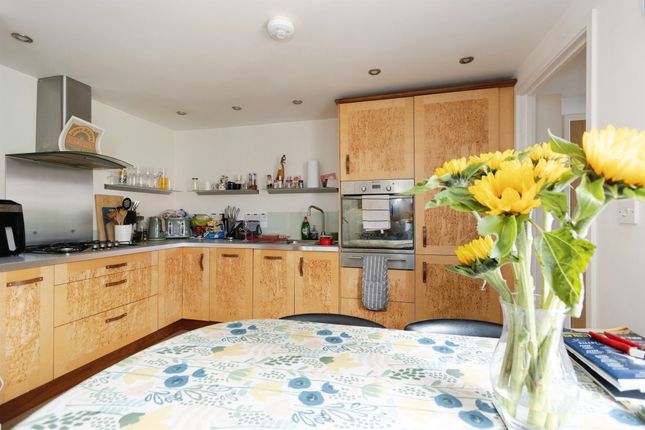 Flat 2, The Courtyard, Everton Road, Yeovil photo 4