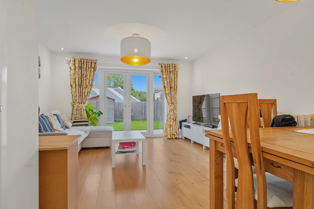 73, Hawthorn Way,, Birmingham photo 3