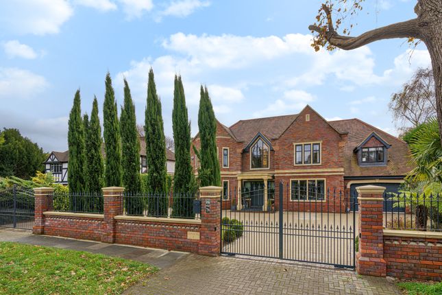 Thumbnail Detached house for sale in Berens Way, Chislehurst