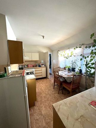 8, Ryefield Court, Joel Street, Northwood Hills photo 4